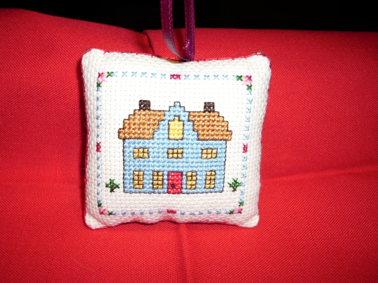 Crosstitch Handmade Christmas Ornament Colonial House