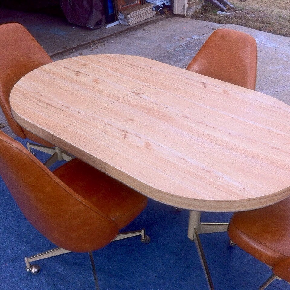 Late 70's Vintage Table and Chairs by TheVintageTigers on Etsy