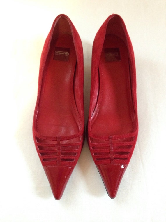 Red pattent leather coach kitten heel shoes by yenivintage on Etsy
