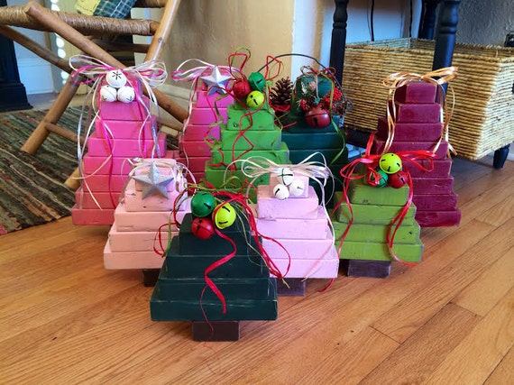 Items similar to Rustic Stacked Wood Christmas Trees on Etsy