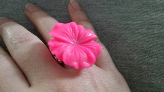 Fashion Ring Magenta Pink Hibiscus Cabochun Flower and Silver