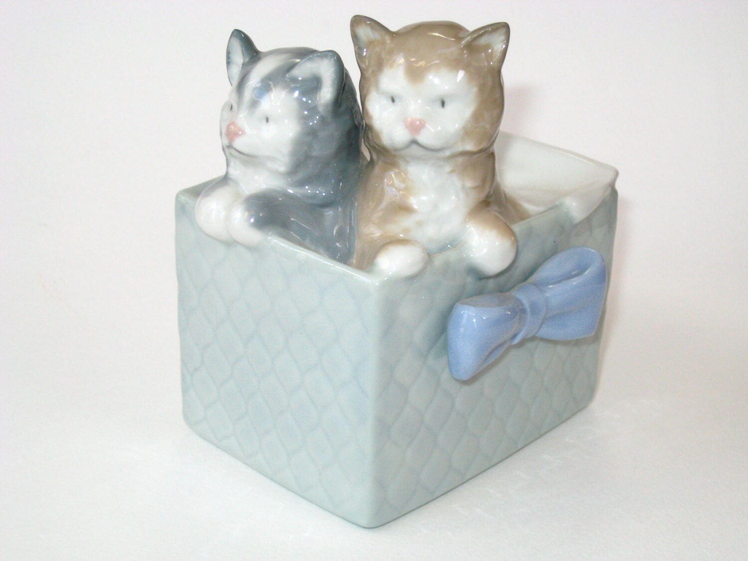 lladro cats in basket