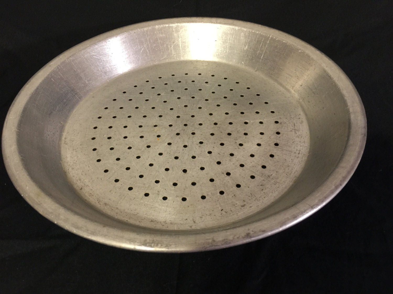 Vintage WearEver Pie Pan Number 915 9 3/4 Inch Aluminum