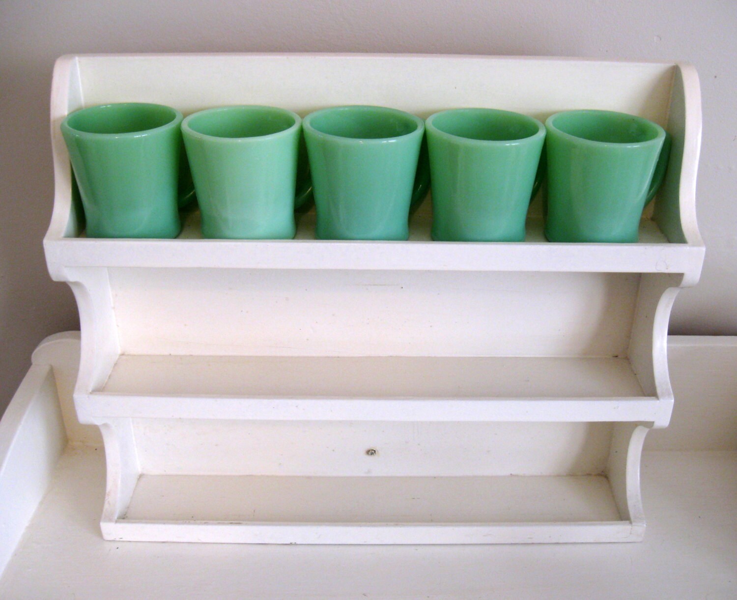 White Kitchen 3 Tier Shelf for Your Jadeite Mug D Handle