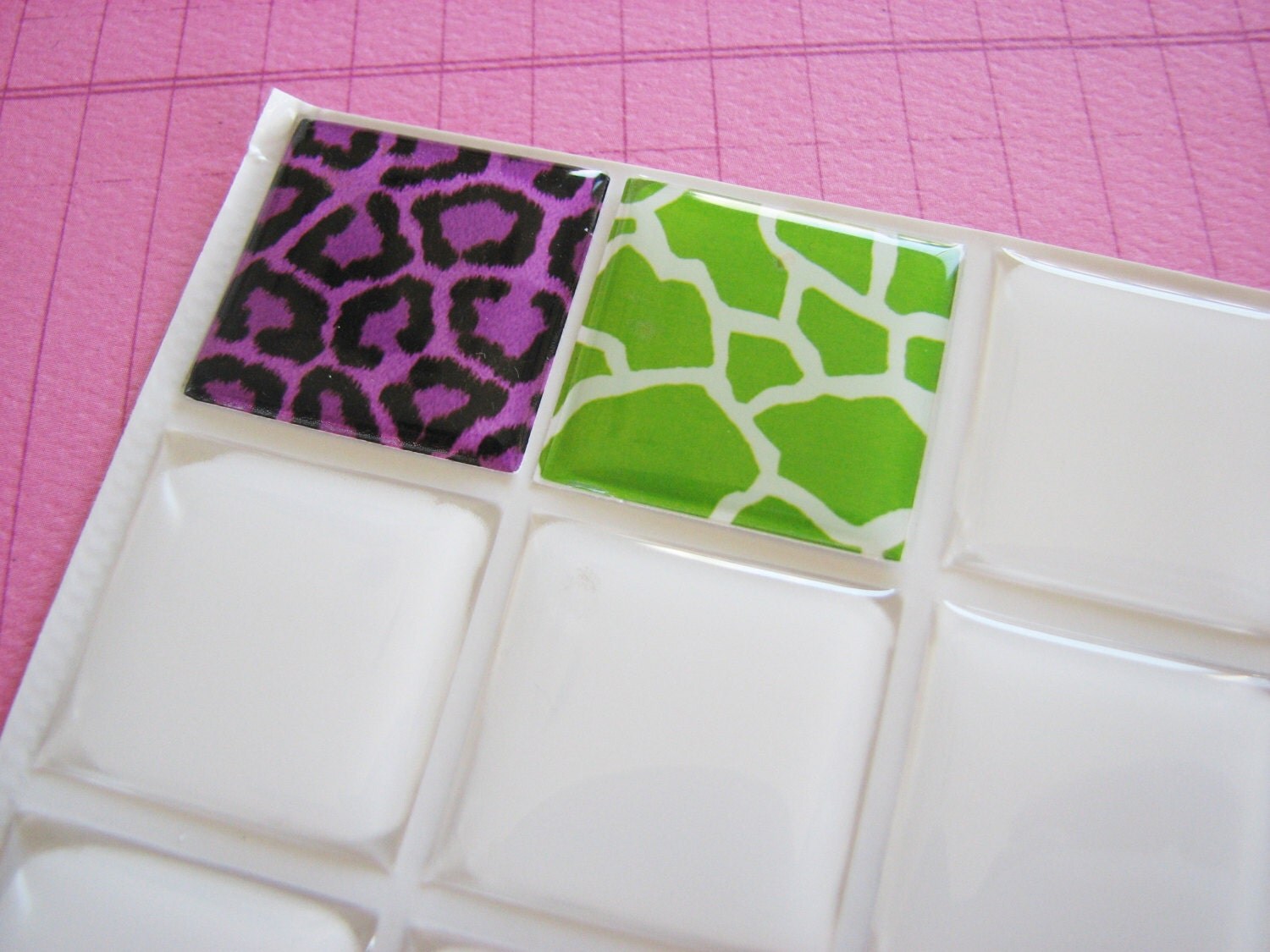 100. 1 inch Square Epoxy Stickers Resin Drops Pendant