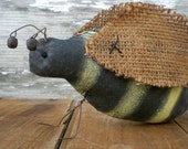 Primitive Folk Art Busy Bee Summertime Shelf Sitter Cottage Chic Ornament Black And Yellow