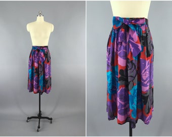 Vintage 1980s Skirt / 80s Midi Skirt / Purple Rose Floral Print Full Skirt / Novelty Print Skirt / Size Medium M Large L