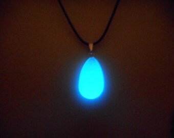 Glow in the dark Jewelry, Glow Necklace , Kingdom Hearts - 8 hour glow!