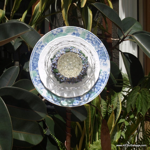 Items similar to Vintage Glass Plate Flower White Clear Violet Green