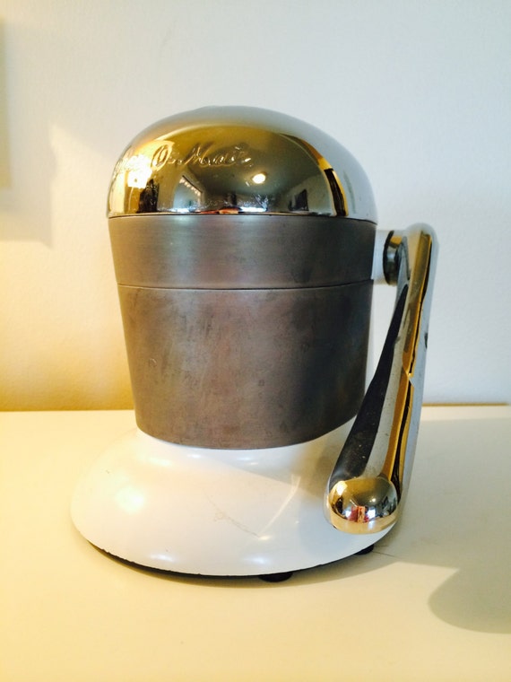Antique 1950's JUICE O MAT Tilt Top Juicer in by bluebicyclette