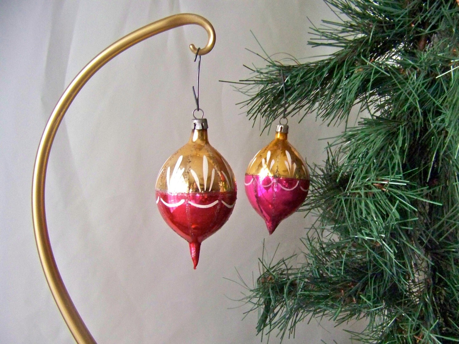 vintage glass christmas ornaments teardrop by cynthiasattic vintage glass christmas ornaments teardrop by cynthiasattic