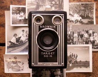 Vintage Kodak Brownie Target Six 16 Box Camera