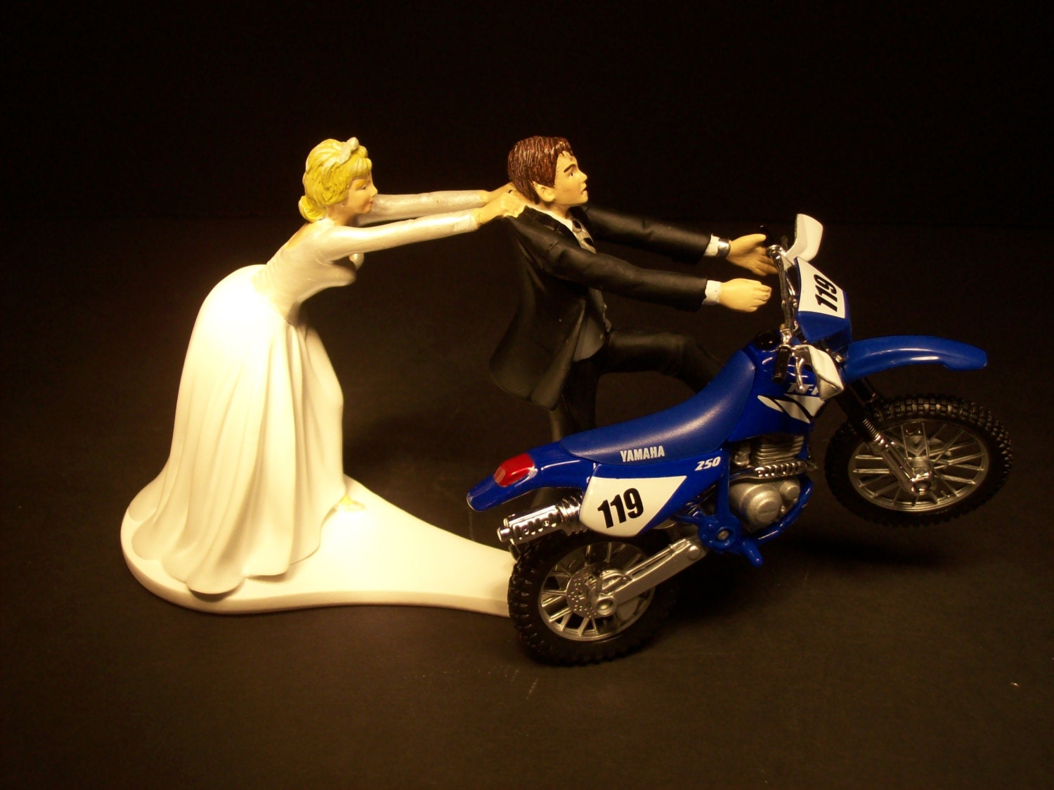 Wedding cakes with motorcycle