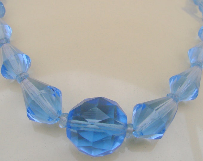 Blue Crystal Glass Bead Necklace / Mid Century / Graduated Beads / Bridal / Wedding / Vintage Jewelry / Jewellery