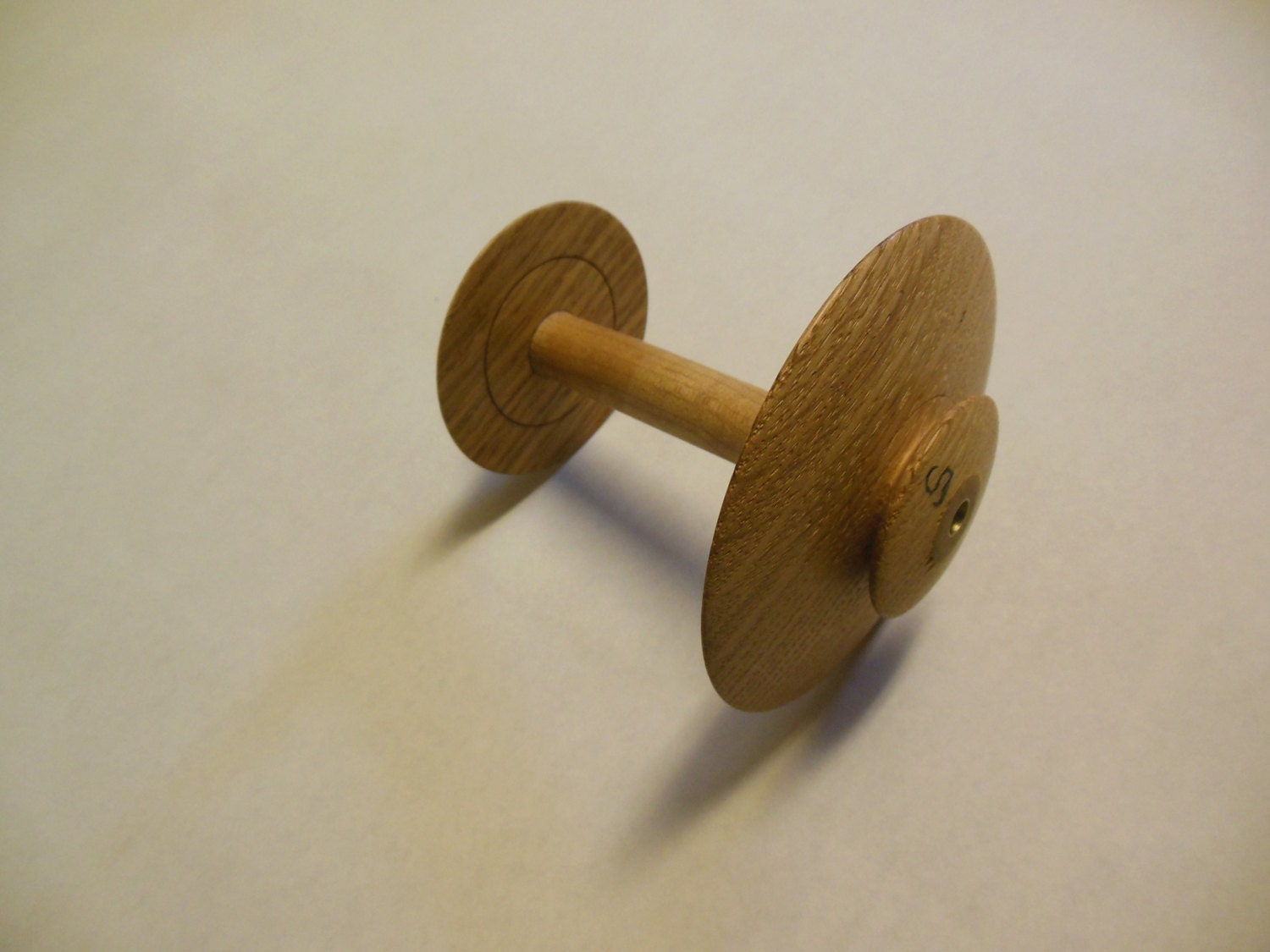 Spinning wheel bobbin