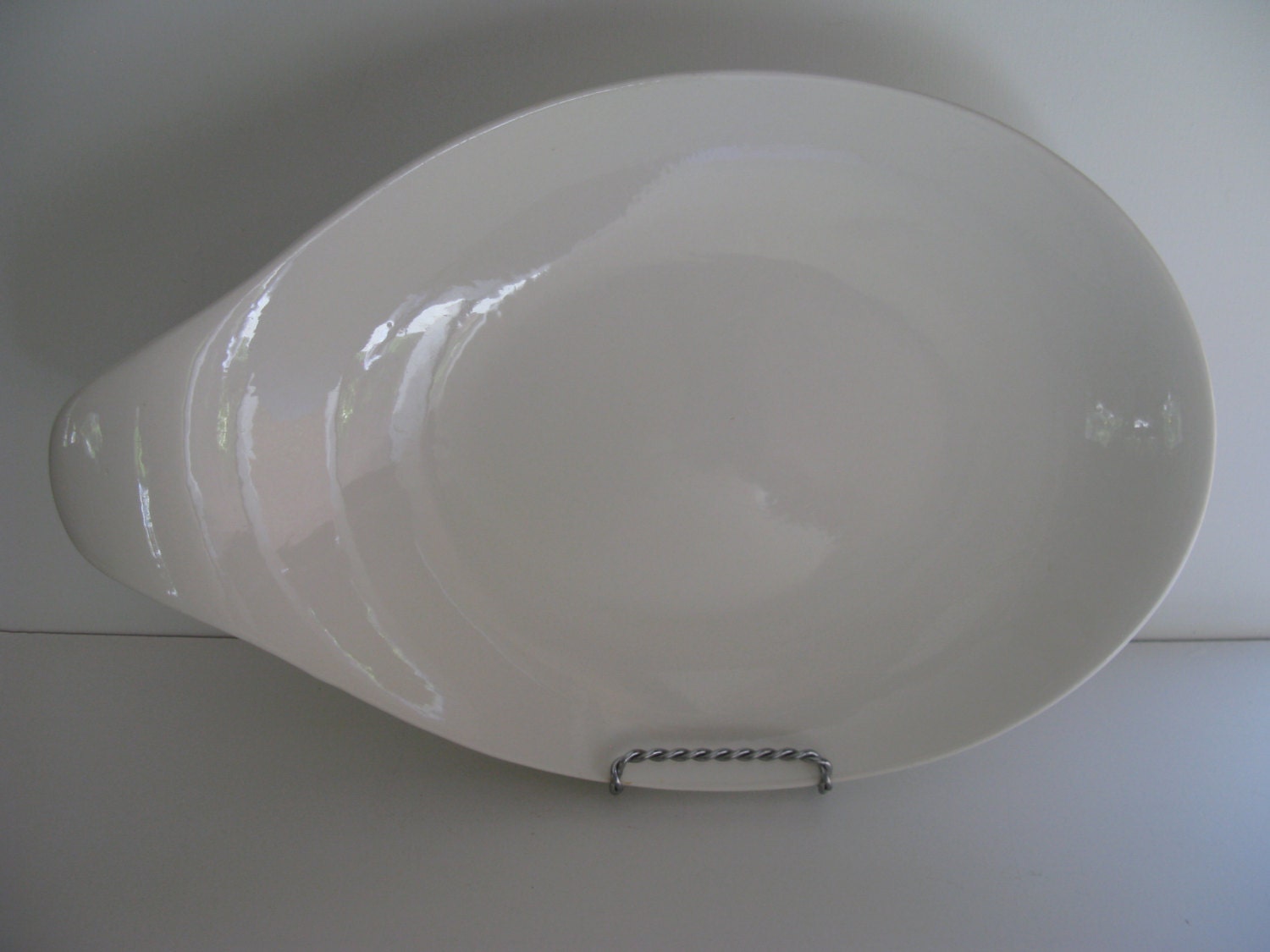 HALLCRAFT by Eva Zeisel/ Large Lug Handle Serving Platter/ Lug Handle