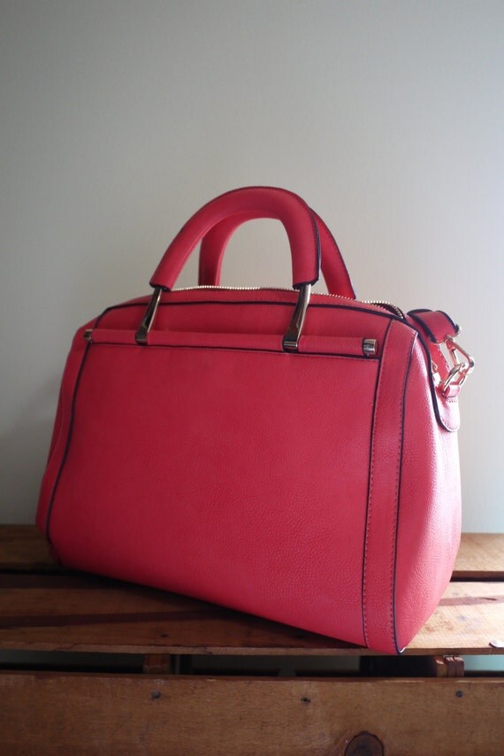 crossbody dslr camera bag