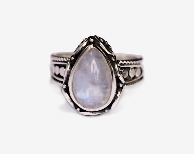 Moonstone Rings, Boho, Silver Ring, Moonstone, Teardrop Moonstone, Gemstone Ring, Gypsy, Rainbow Moonstone Ring, Boho Statement, Rings,