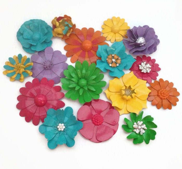 Enamel Flower Brooch Lot of 16 Bright Metal Flower Brooch Lot Yellow Green Lavender Orange Turquoise Fuchsia Enamel Pins Brooches Broach