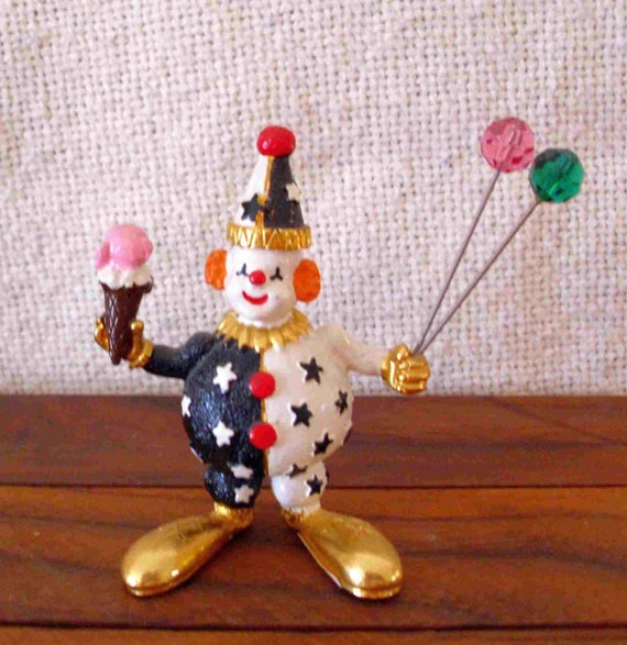 SPOONTIQUES ENAMEL PEWTER Clown Figurine with 2 swarovski