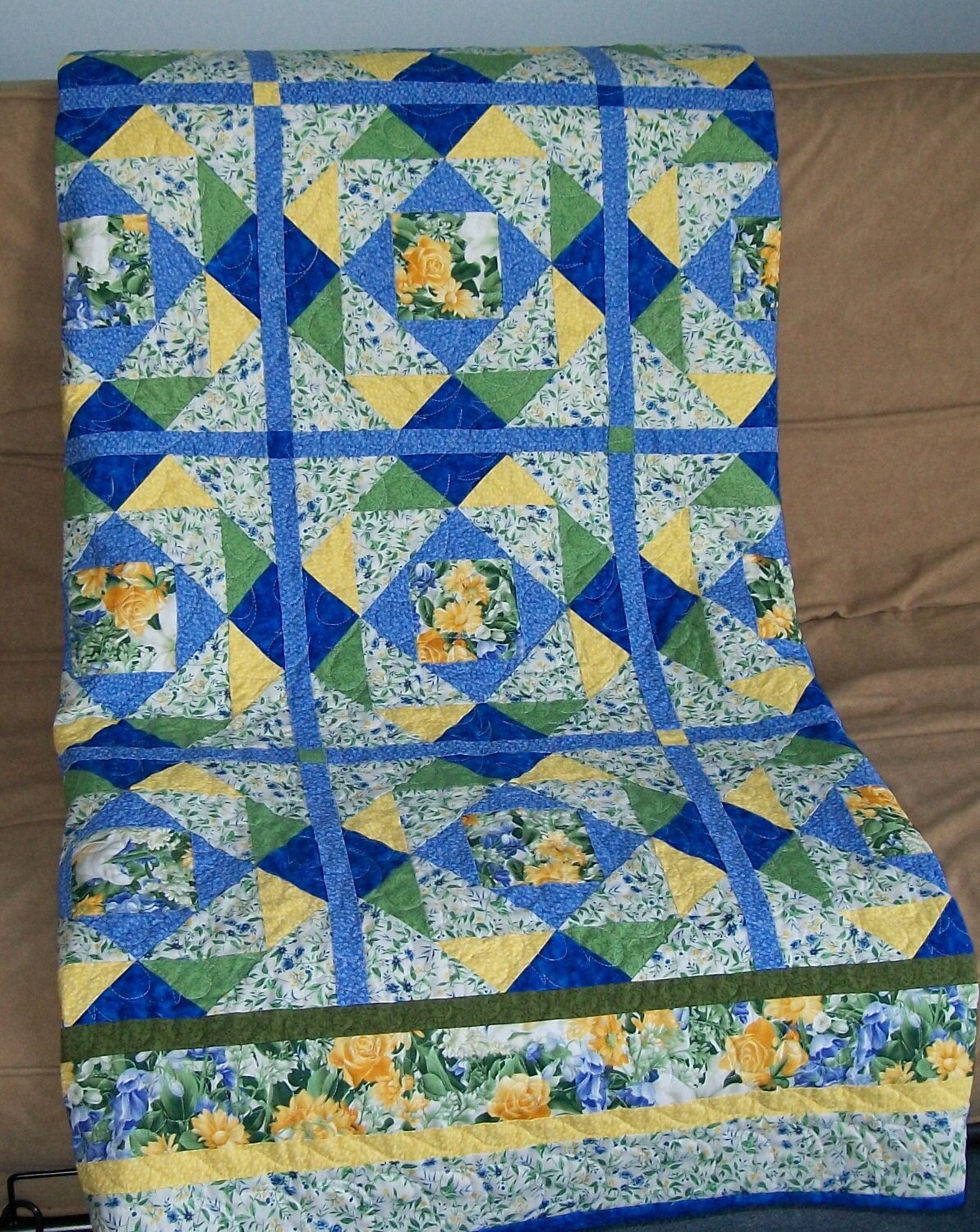 Blue yellow floral twin quilt green patchwork blanket daisy