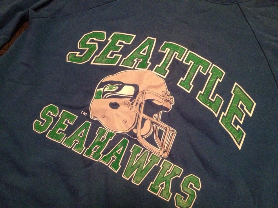 Vintage Mens NFL Seattle Seahawks Logo Crewneck By QsVintageSupply