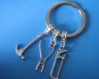 DIY Keyring Fathers Day Gift Carpentry Hand Tools Hammer Saw Pliers Charm