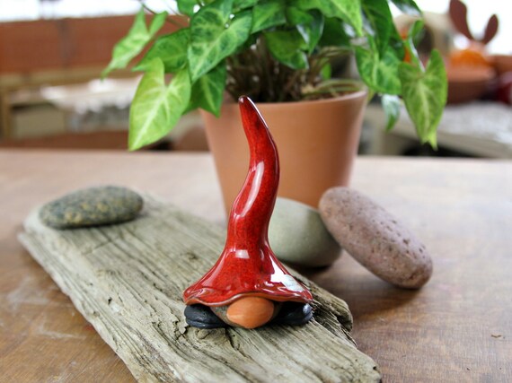 lustige Zwerge aus Keramik mohnrot Zwerg Nasen