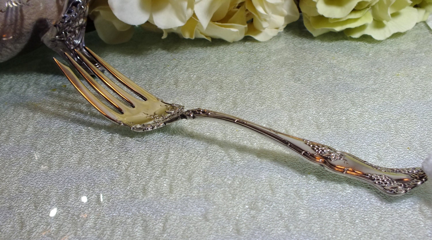 1847 Rogers Cold Meat Fork 1904 Vintage Pattern Silver Plate