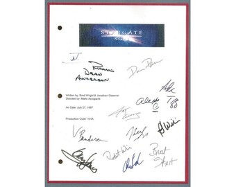 Stargate SG-1 Pilot Episode TV Script Autographed: Richard Dean Anderson, Amanda Tapping, Michael Shanks, Christopher Judge, Alexis Cruz