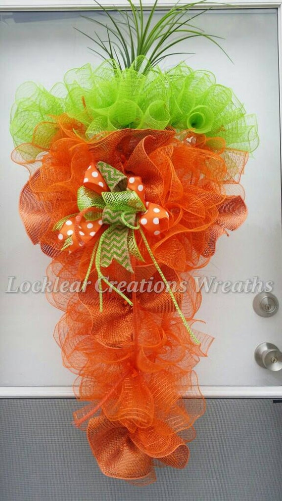 Easter Carrot Decoration, Easter Wreath, Carrot Wreath, Carrot Deco Mesh Easter Wreath