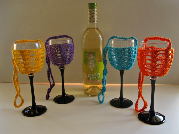 Items similar to Crochet Wine Glass Holder/Lanyard ...