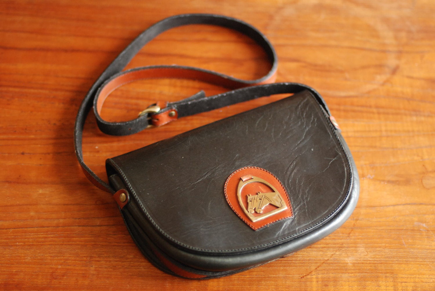 Vintage Genuine Leather purse / shoulder bag Argentina