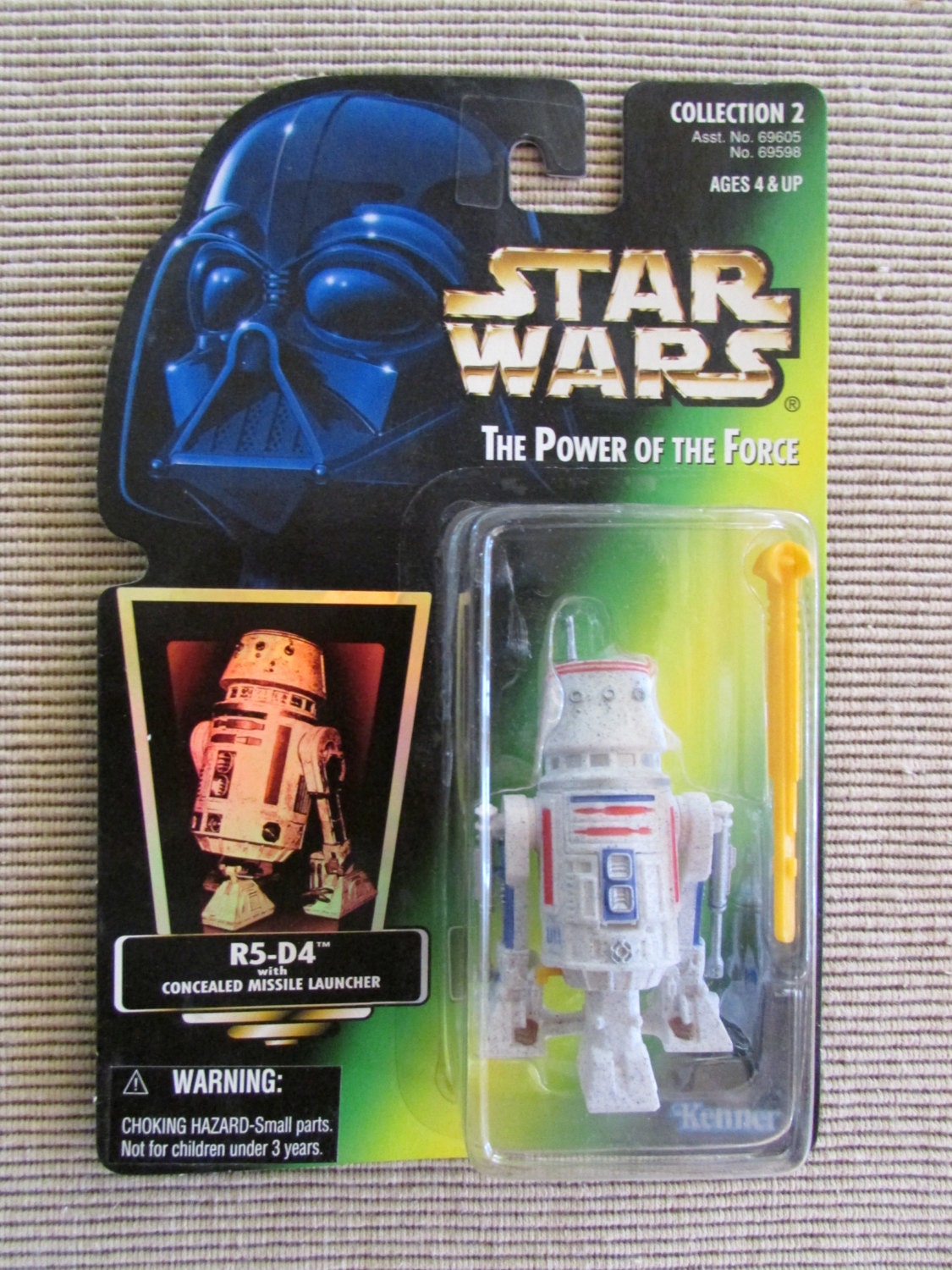 R5D4 Star Wars Power of the Force Green Card Action