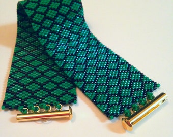 Off-Loom+Bead+Weaving+Instructions ... , Snakeskin Pattern, Off loom bead weaving, diamonds, beaded bracelet