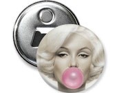 GLAMOUR // The magnet and bottle opener, 2 in 1 // Marilyn Monroe