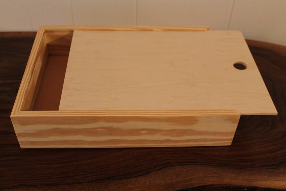 Looking to hire London (UK) woodworker to make me a box 