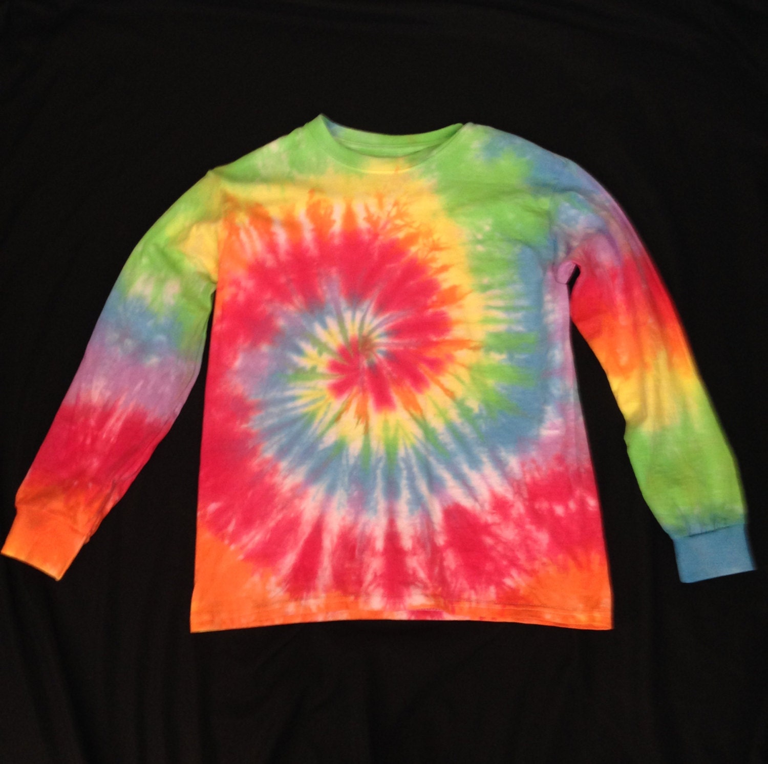 how to swirl a tie dye shirt