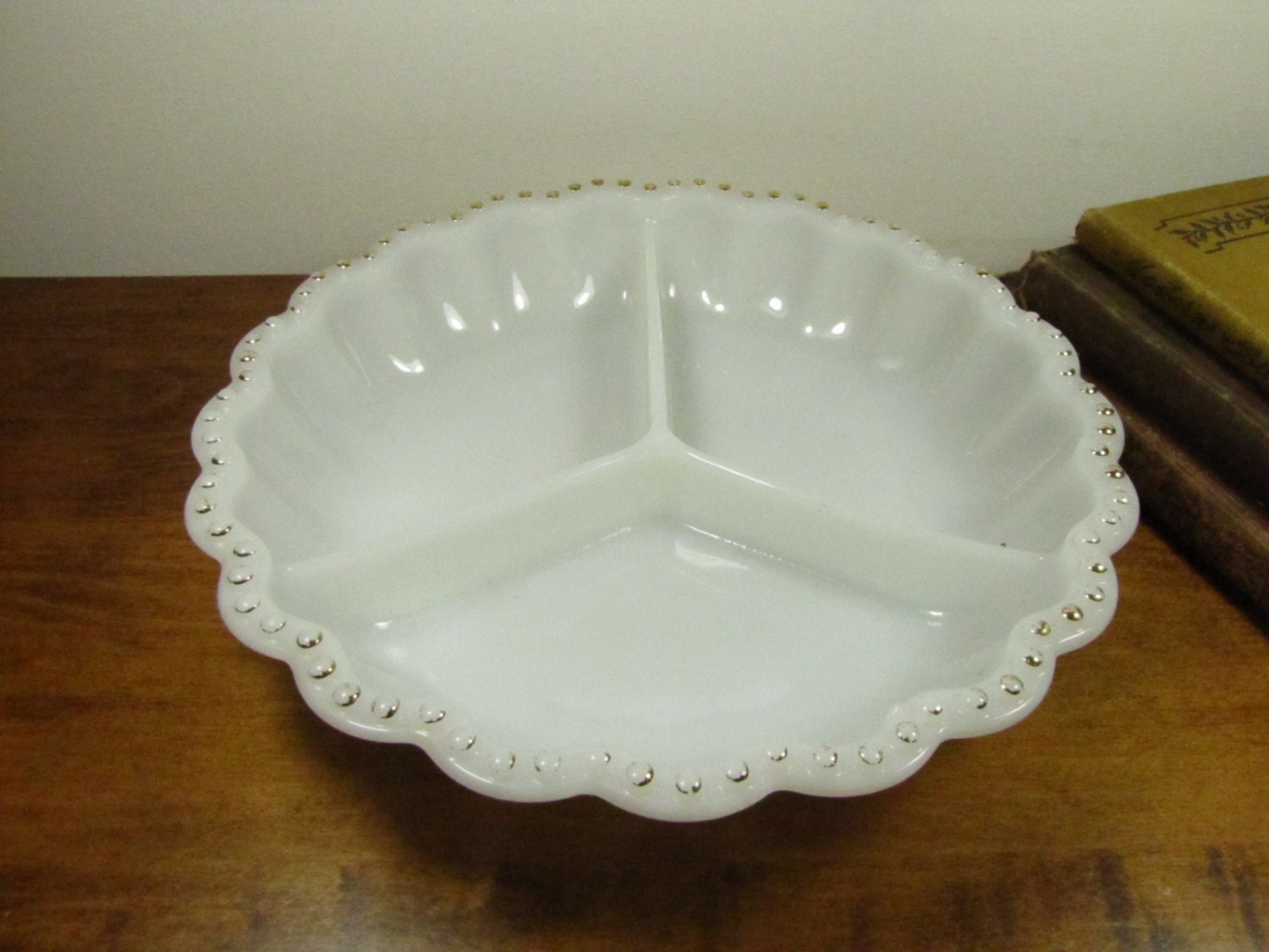 Vintage Milk Glass Divided Serving Dish Haute Juice 9845