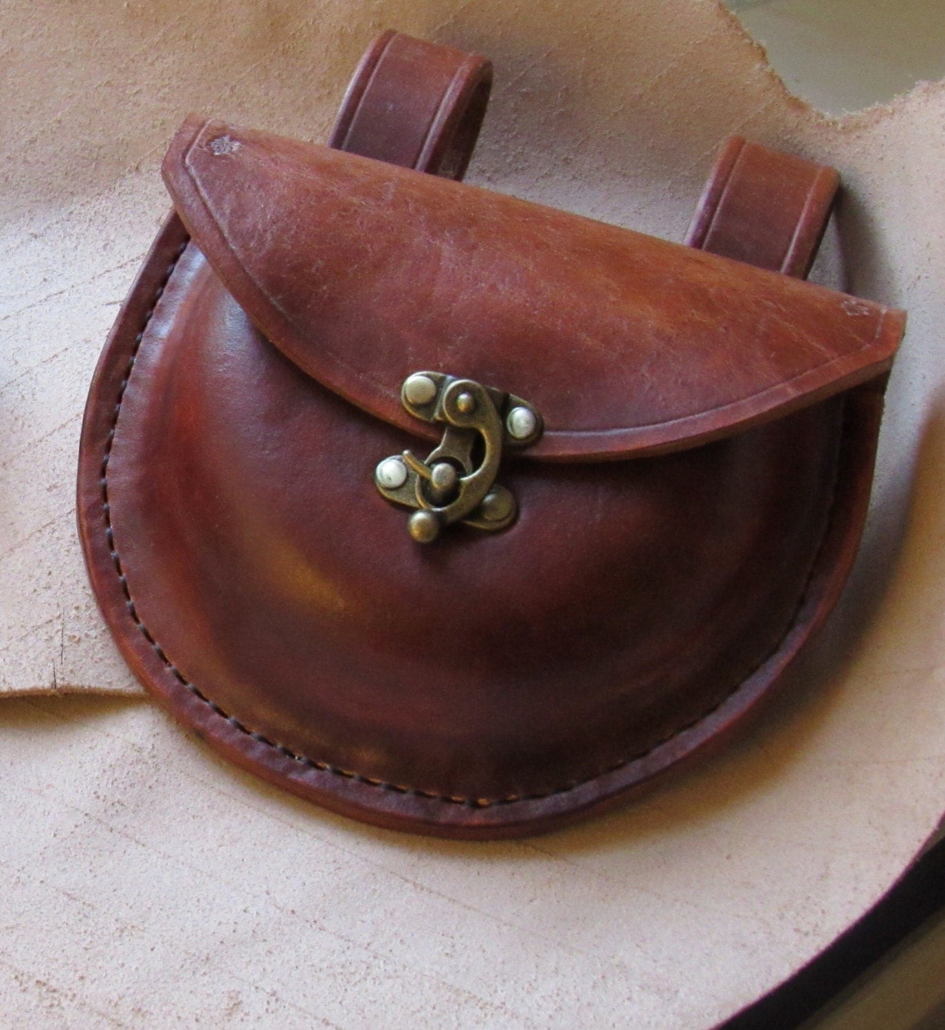 Multi-purpose leather bushcraft belt pouch