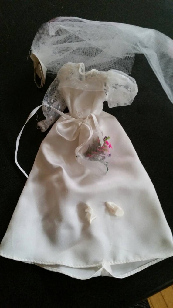 1980's Barbie wedding dress. by Classof93 on Etsy