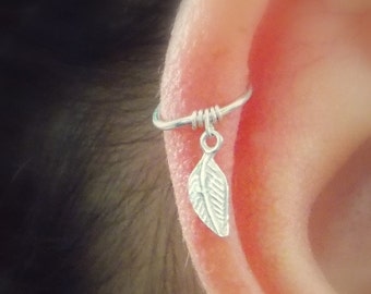 Cartilage hoop Earring, tiny leaf silver hoop,silver tiny hoop