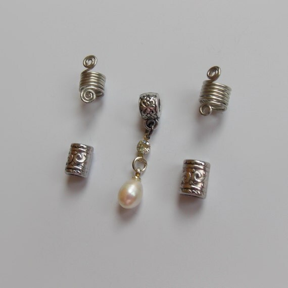 Sisterlock jewelry for hair salon