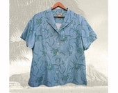 Vintage Tommy Bahama Women's Aqua Blue 100% Silk Camp Shirt Size XL16 Extra Large Roomy Resort Cruise Wear Urban Classic Fashion Forward
