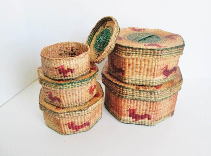 Five Nesting Baskets, Seagrass Octagon Storage Baskets, Green Red