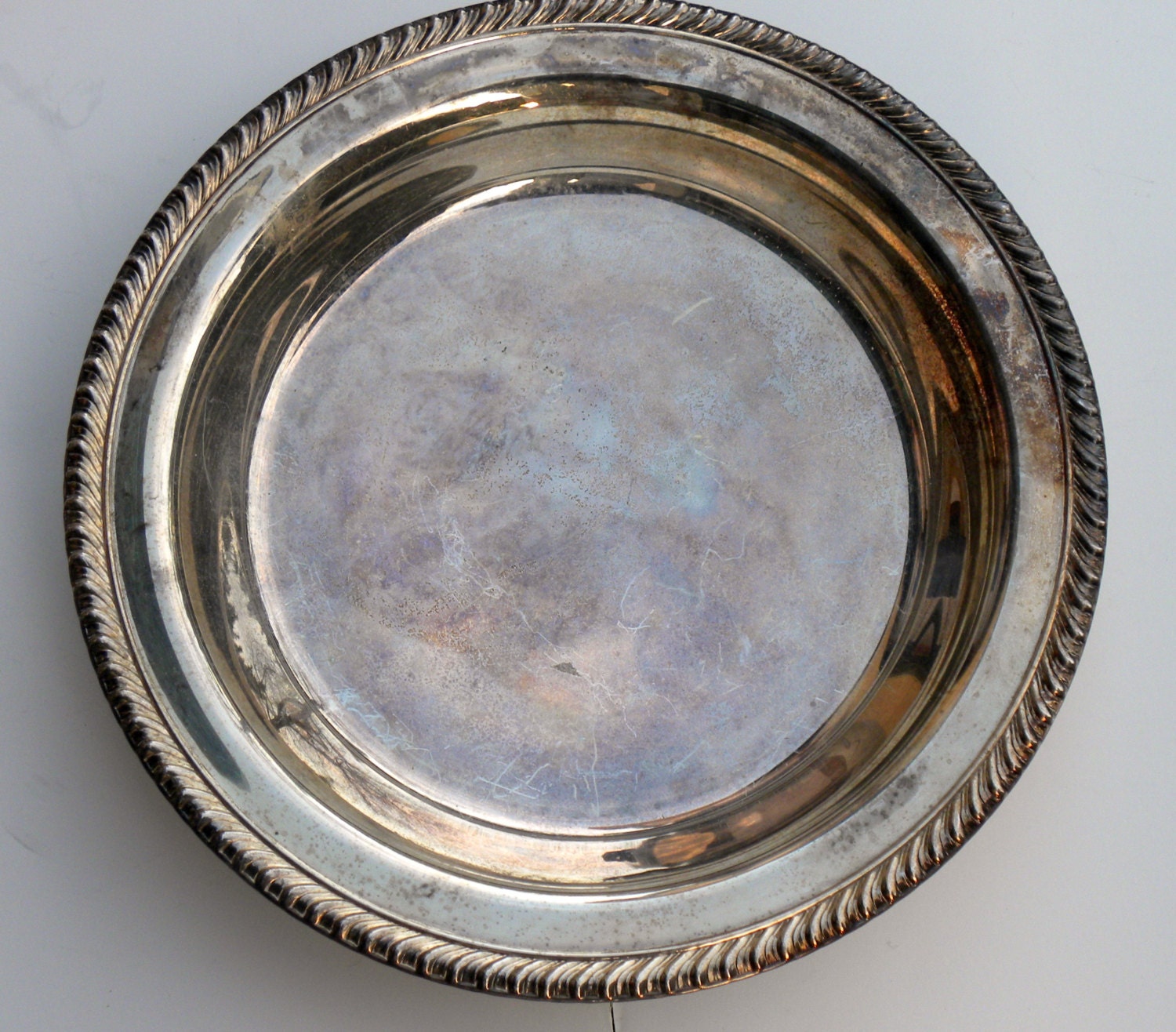 Vintage WM Rogers Serving Tray Platter Footed Round Silver