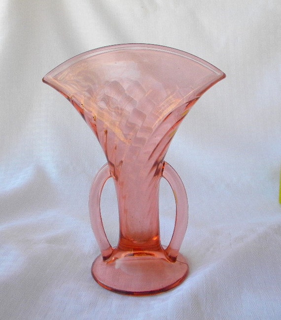 Imperial Twisted Optic Fan Vase pink depression glass art deco