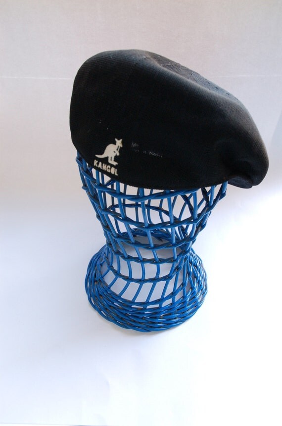 Vintage 90s Kangol Flat Cap Black with withe logo in front