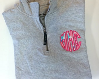 Sweatshirt Quarter Zip Lilly Pulitzer Monogram Applique Font Natural Circle in Let's Cha Cha shown with bright pink