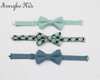 Dusty Shale Boys Bow Tie, Dusty Blue Boys Bow Tie, Navy Blue and Sage Green Bow Tie, Toddler Bow Tie, Wedding Ring Bearer, Groomsmen